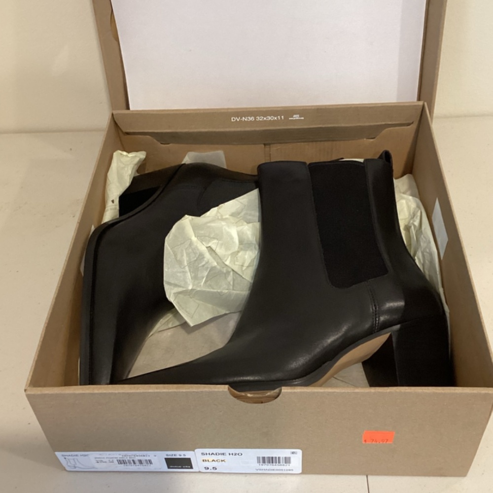Black Dolce Vita Shadie H2O Boots